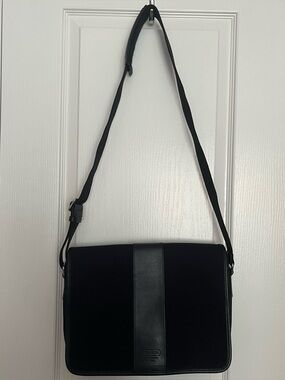 Vintage Coach Black Leather Messenger Bag